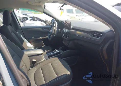 2024 Ford Escape Active z USA, uszkodzony, nr VIN 1FMCU0GN2RUB05854